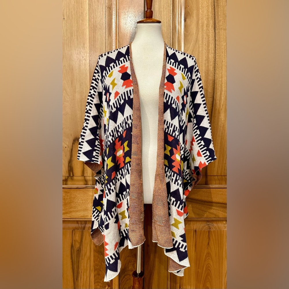 Wild Pearl - Knit Tribal-Patterned Sweater/Tunic/Poncho/Jacket - EUC - M